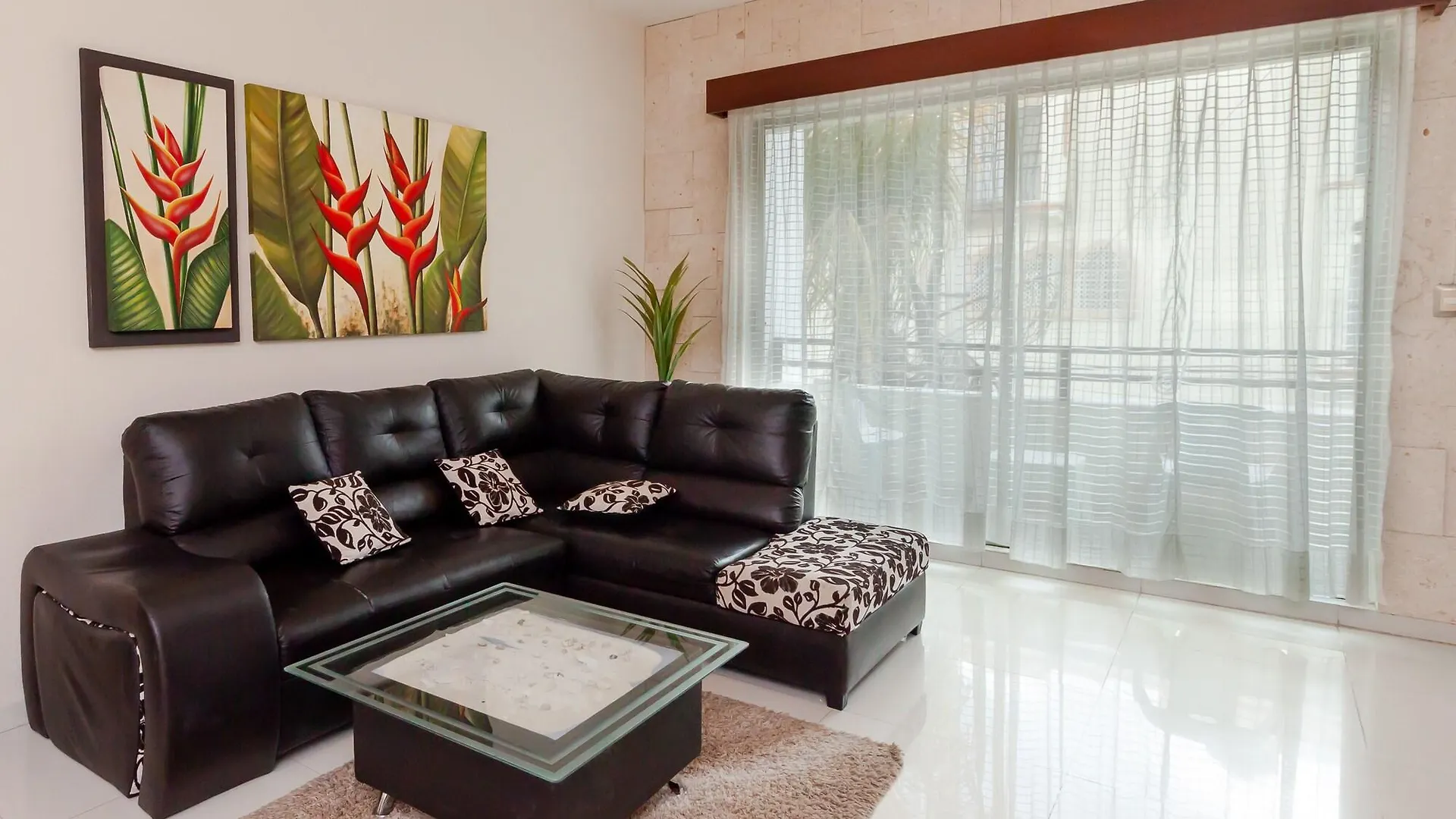 Encanto Riviera Condo Hotel Playa del Carmen Apartahotel