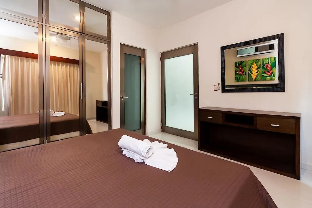 Encanto Riviera Condo Hotel Playa del Carmen