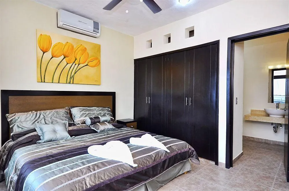 Encanto Riviera Condo Hotel Playa del Carmen México