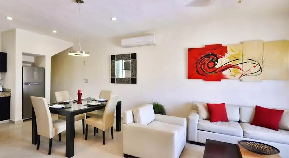 Encanto Riviera Condo Hotel Playa del Carmen México