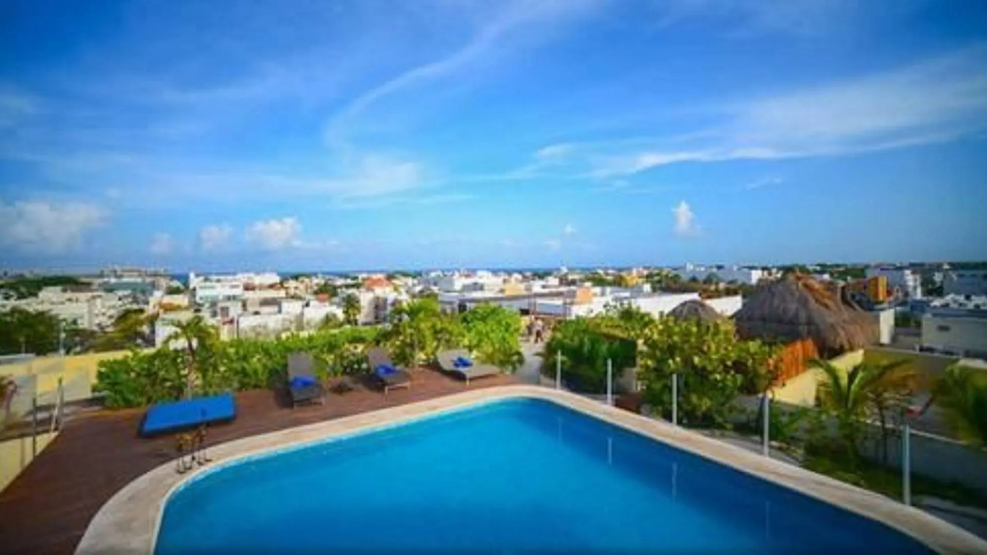 Encanto Riviera Condo Hotel Playa del Carmen Apartahotel